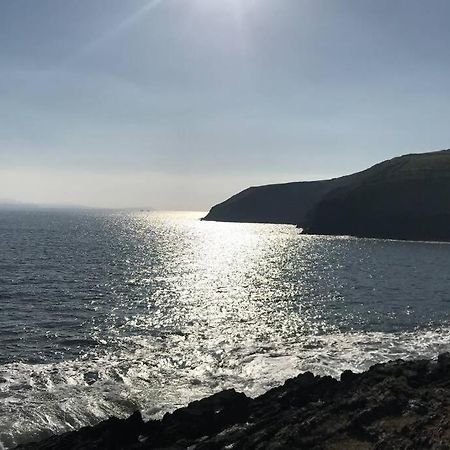 Green Garden Meets Blue Sea For 2 People Ντίνγκλε Εξωτερικό φωτογραφία